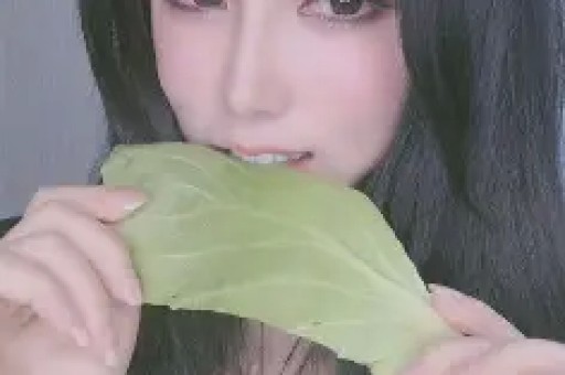 娱乐圈一天三个大瓜真是一个比一个离谱周也恋情曝光！